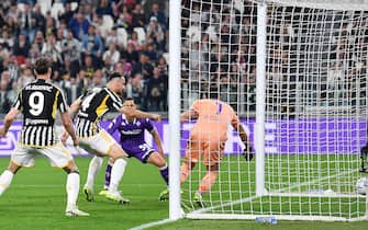 Juventus Federico Gatti score the gol (1-0) during the italian Serie A soccer match Juventus FC vs ACF Fiorentina at the Allianz Stadium in Turin, Italy, 7 april 2024 ANSA/ALESSANDRO DI MARCO