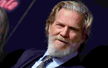 File photo dated September 22, 2018 of Jeff Bridges attends the premiere of 20th Century FOX's 'Bad Times At The El Royale' at TCL Chinese Theatre in Los Angeles, CA, USA. Jeff Bridges has been diagnosed with lymphoma. The Dude himself confirmed his illness on Twitter on Monday afternoon. &#x93;As the Dude would say.. New ST has come to light. I have been diagnosed with Lymphoma. Although it is a serious disease, I feel fortunate that I have a great team of doctors and the prognosis is good,&#x94; he shared. &#x93;I&#x92;m starting treatment and will keep you posted on my recovery. Photo by Lionel Hahn/ABACAPRESS.COM (Hahn Lionel/ABACA / IPA/Fotogramma, Los Angeles - 2020-10-20) p.s. la foto e' utilizzabile nel rispetto del contesto in cui e' stata scattata, e senza intento diffamatorio del decoro delle persone rappresentate