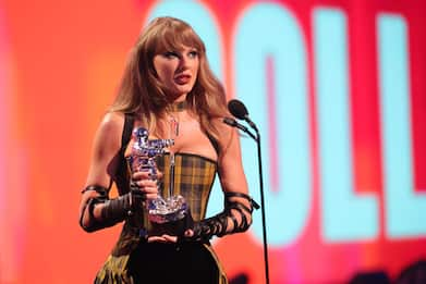 Taylor Swift fa storia ai MTV VMAs 2024: è la più premiata di sempre