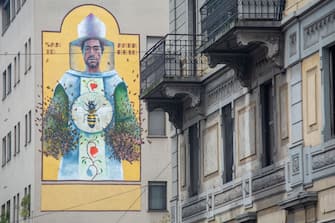 Murales dedicato al patrono di Milano, sant'Ambrogio in corso XII marzo, del pittore Igor Scalisi Palminteri
