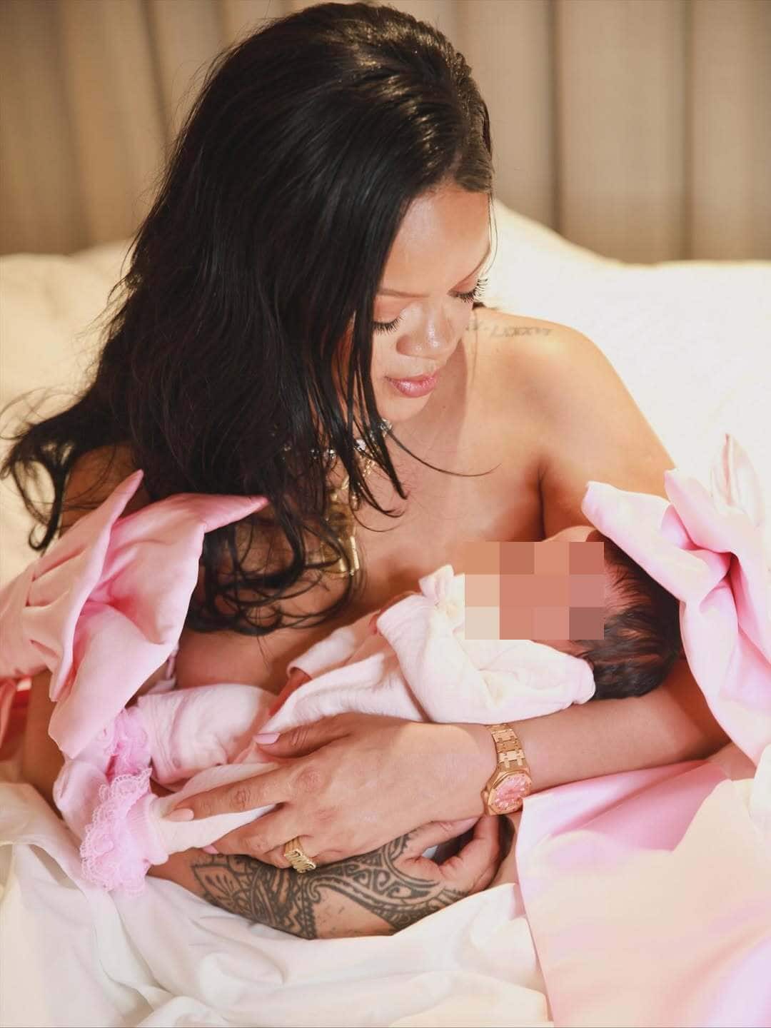Rihanna mamma per la terza volta