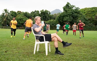 USA. Michael Fassbender in (C)Searchlight Pictures: Next Goal Wins (2023).
Plot: American Samoa field a football team for 2014 World Cup qualifiers. They have a very poor record against nearly every other side they have played. Will their luck change?
Ref: LMK106-J10337-011223
Supplied by LMKMEDIA. Editorial Only. Landmark Media is not the copyright owner of these Film or TV stills but provides a service only for recognised Media outlets. pictures@lmkmedia.com
