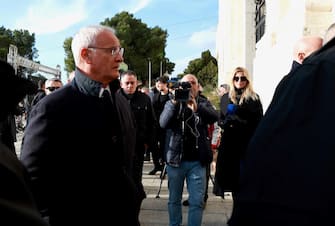 Un momento dei Funerali Gigi Riva, l'arrivo di Mister Ranieri, 24 Gennaio 2024. ANSA/FABIO MURRU