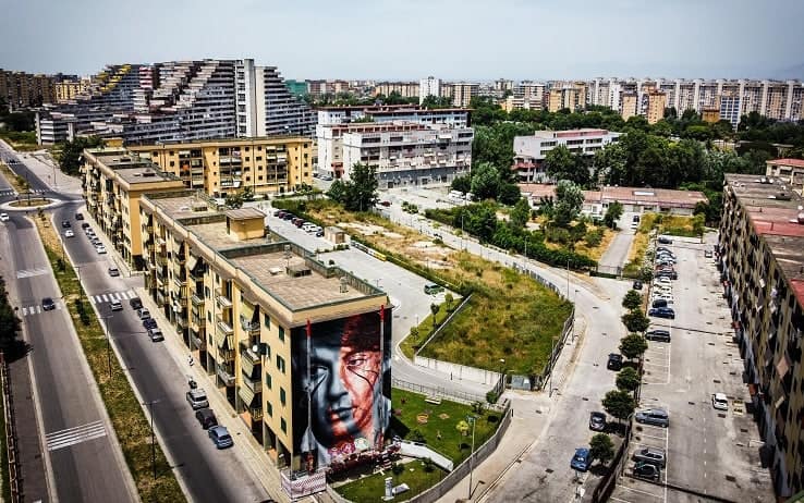 Il murale di Jorit a Scampia