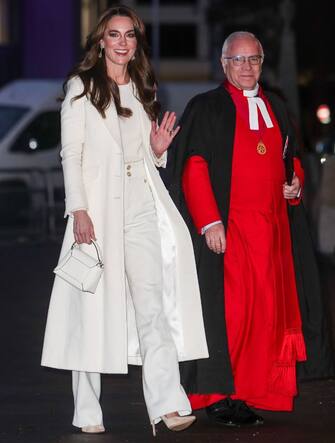 01_look_royals_natale_2023_ipa - 1