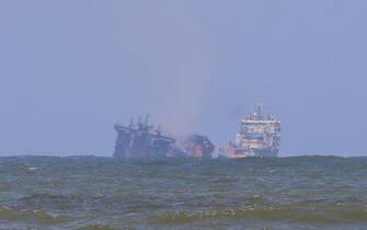 A bordo della nave cargo 28 contenitori di microplastiche