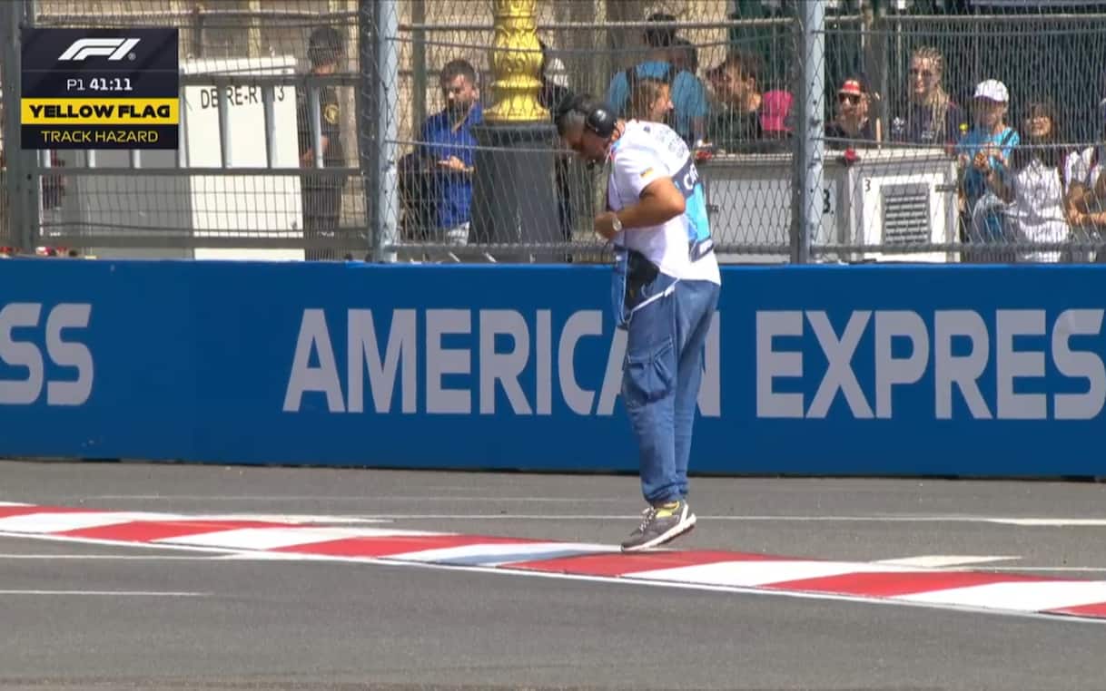 https://static.sky.it/editorialimages/17daed72e1e13906bfb6697bada1dd0c1d2fc26e/skysport/it/motori/formula-1/video/2025/09/19/f1-gp-baku-cordolo-bandiera-rossa-prove-libere-1037032/f1_video_cordolo_baku.jpg?im=Resize,width=1218