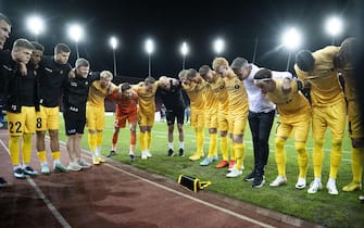 epa10875841 Bodo players gather with the training staff during the UEFA Europa Conference League soccer match FC Lugano against Bodo Glimt, at the Letzigrund Stadium in Zurich, Switzerland, 21 September 2023.  EPA/Alessandro Crinari