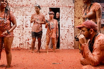 SPAIN TRADITIONS TOMATINA