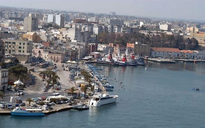 Sequestrate 2 tonnellate di marijuana al largo di Brindisi