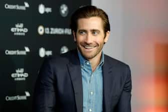 ZURICH, SWITZERLAND - OCTOBER 03:  Jake Gyllenhaal arrives at the 'Stronger' press conference during the 13th Zurich Film Festival on October 3, 2017 in Zurich, Switzerland. The Zurich Film Festival 2017 will take place from September 28 until October 8.  (Photo by Andreas Rentz/Getty Images)
