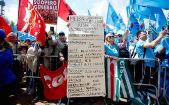 La manifestazione dei sindacati contro il Governo