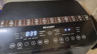 Friggitrice ad aria Sharp