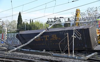 La circolazione ferroviaria e ‘ interrotta oggi tra Firenze e Bologna a causa del deragliamento di alcuni carri  di un treno merci nella Stazione di Firenze Castello   Firenze  20 Aprile  2023  ANSA/CLAUDIO GIOVANNINI