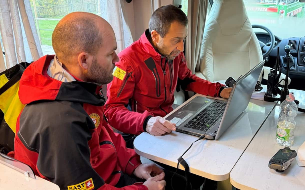 elicottero caduto tra toscana e marche individuato su versante aretino 232 distrutto