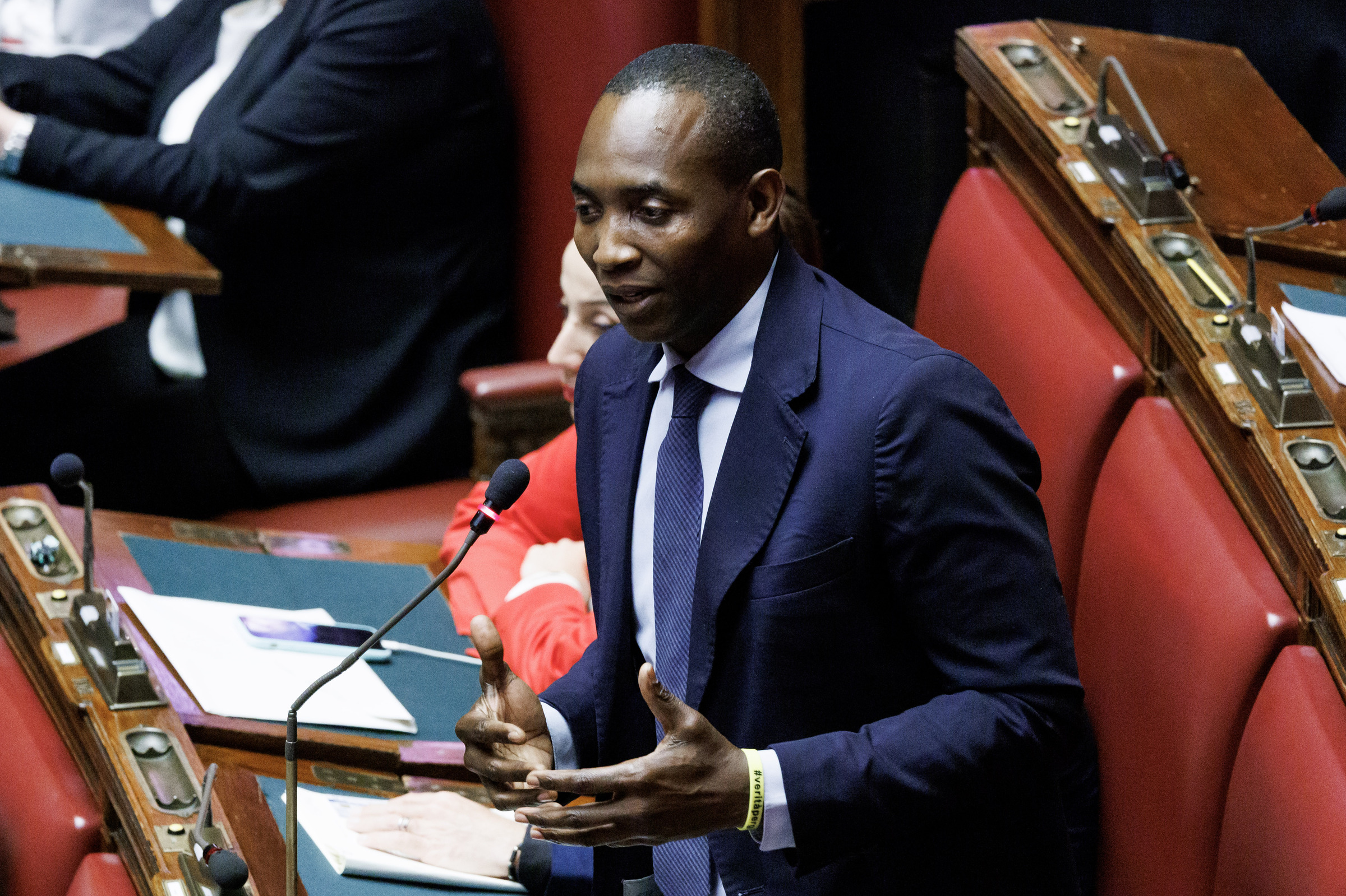 Foto Roberto Monaldo / LaPresse
04-05-2023 Roma
Politica
Camera dei deputati - Voto finale sul dl flussi migratori
Nella foto Aboubakar Soumahoro

Nella foto
04-05-2023 Rome (Italy)
Politics
Chamber of deputies - Vote on the migratory flows law decree
In the pic boubakar Soumahoro