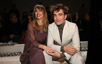 Robert Pattinson e Suki Waterhouse