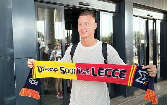 https://static.sky.it/editorialimages/19919696fb6c8f206ff4f604b883c696297daba1/skysport/it/calcio/calciomercato/video/2025/07/06/lecce-camarda-calciomercato-news/camarda_lecce.jpg?im=Resize,width=565