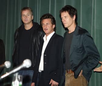 NEW YORK - OCTOBER 1: (L-R) Actors Tim Robbins, Sean Penn and Kevin Bacon attend a news conference to promote the film "Mystic River" at the Walter Reade Theater October 1, 2003 in New York City.  (Photo by Mark Mainz/Getty Images)