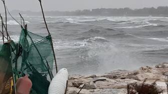 barriere Mose fuori dall'acqua per la prima volta Venezia