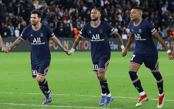 Da Messi... a Messi: come è cambiato il Psg dalla prima partita di Leo con i parigini