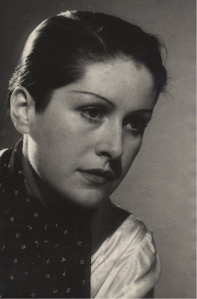 Dora_Maar_Self-portraits_1935_©Galerie_Johannes_Faber_Vienna.jpg