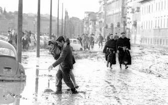 Firenze :alluvione novembre 1966