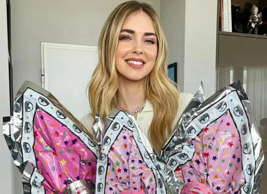 Chiara Ferragni posa con le uova di Pasqua di Giochi Preziosi in una immagine pubblicata sul profilo Instagram di Giochi Preziosi +++ATTENZIONE LA FOTO NON PUO' ESSERE PUBBLICATA O RIPRODOTTA SENZA L'AUTORIZZAZIONE DELLA FONTE DI ORIGINE CUI SI RINVIA+++ +++NO SALES; NO ARCHIVE; EDITORIAL USE ONLY+++ NPK