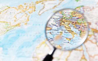 lente ingradimento su Italia