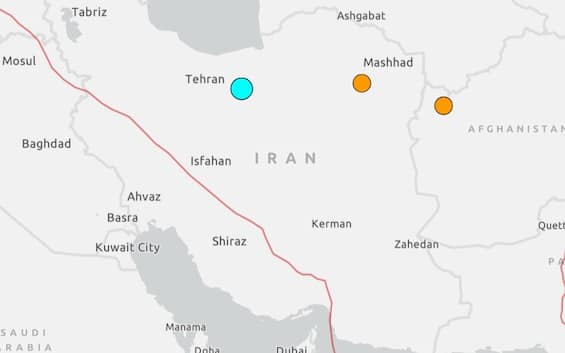 Iran, terremoto di magnitudo 5.2: avvertito anche a Qom e Teheran