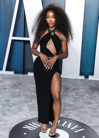 BEVERLY HILLS, LOS ANGELES, CALIFORNIA, USA - FEBRUARY 09: SZA arrives at the 2020 Vanity Fair Oscar Party held at the Wallis Annenberg Center for the Performing Arts on February 9, 2020 in Beverly Hills, Los Angeles, California, United States. (Photo by Xavier Collin/Image Press Agency/Sipa USA)