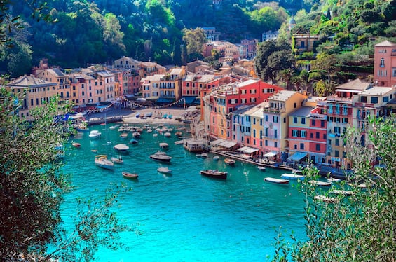 portofino stop ai mendicanti tra i divieti della nuova ordinanza del sindaco