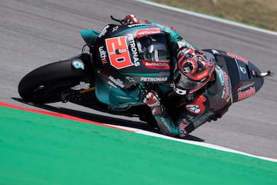 Ancora Quartararo: il warm up è suo. 2° Marquez