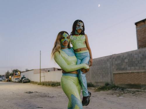 JANA MARGARETE SCHULER Tra sangue e glitter / Between Blood and Glitter