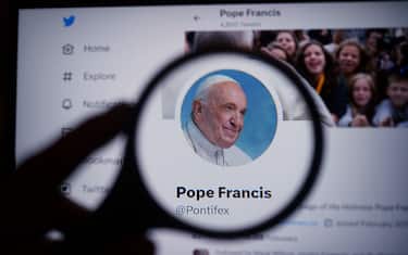 The official Twitter page of Pope Francis, after his legacy blue tick was removed, displayed on a laptop screen in London. Legacy blue ticks have started being removed from Twitter as the social media site continues its push to drive more people towards signing up for Twitter Blue. Picture date: Thursday April 20, 2023. (Photo by Yui Mok/PA Images via Getty Images)