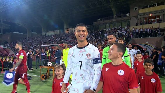 https://static.sky.it/editorialimages/1cf78b808302eac111dfa291f2eaa8061ba6cc57/skysport/it/calcio/mondiali/video/2025/09/07/1034270_1757236117032_thumb_494.0000001_1757238652555.jpg?im=Resize,width=565