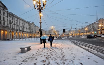 Maltempo: prima neve a Torino, scuole chiuse nel Cuneese