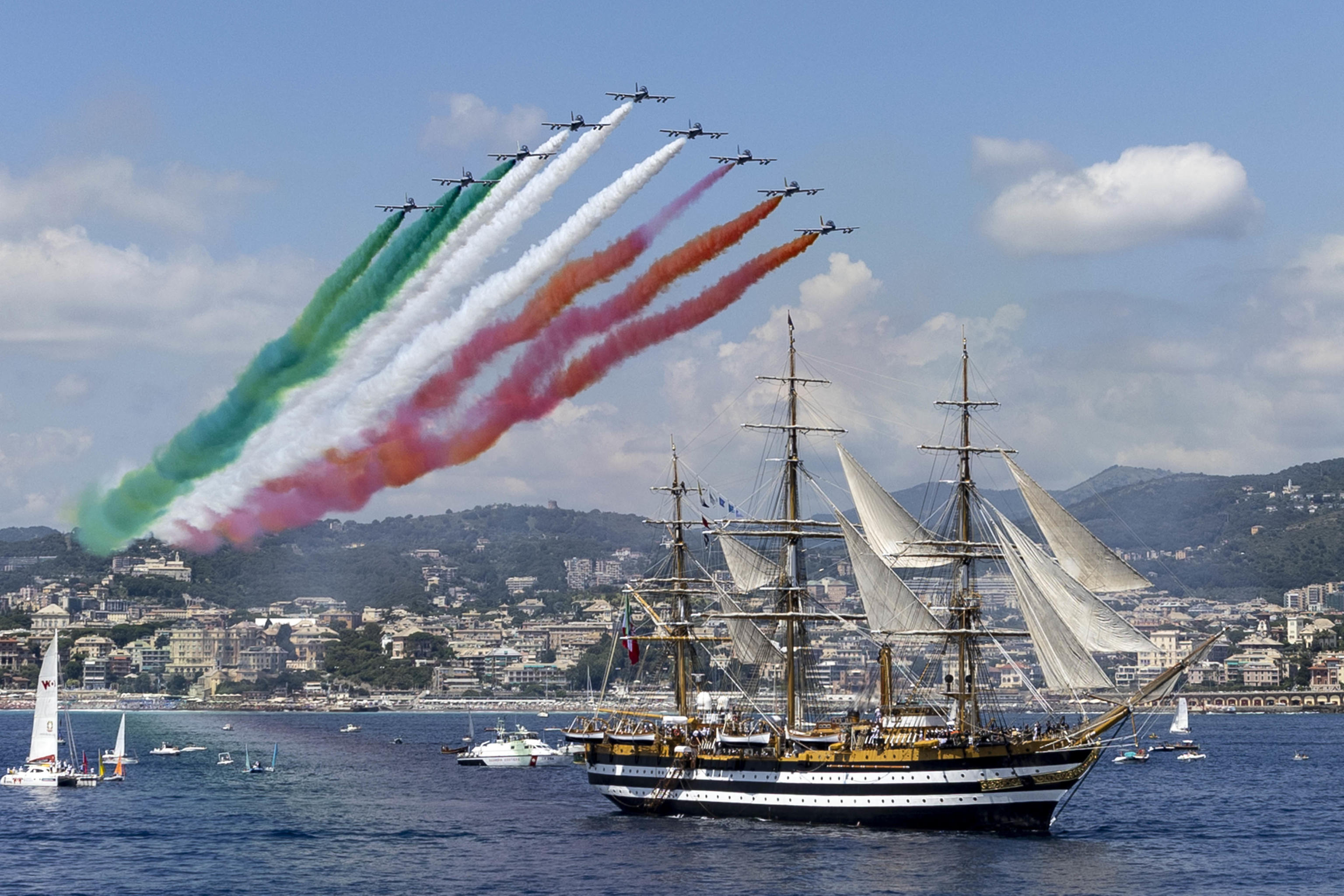 L'Amerigo Vespucci verso l'Australia, nella 24° tappa del tour il