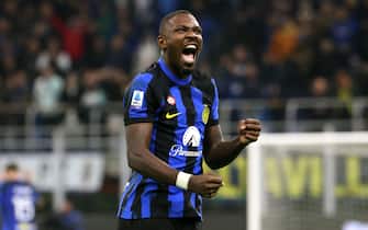 Inter Milan’s Marcus Thuram jubilates after scoring goal of 1 to 0 during the Italian serie A soccer match between Fc Inter  and Roma Giuseppe Meazza stadium in Milan, 29 October 2023.
ANSA / MATTEO BAZZI