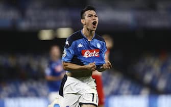 Napolis' Hirving Lozano celebrates after scoring a goal during the UEFA Champions League Group E soccer match between SSC Napoli and  FC Salzburg  at the San Paolo stadium in Naples, 5 November 2019. ANSA / CIRO FUSCO