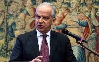 Il ministro dell'Interno Matteo Piantedosi, durante la conferenza stampa della campagna Sicuri si Parte, presso la sede Rai di viale Mazzini, Roma, 04 aprile 2024. ANSA/ANGELO CARCONI