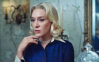FEUD: Capote Vs. The Swans -- Pictured: Chloë Sevigny as C.Z. Guest. CR: Pari Ducovic/FX 