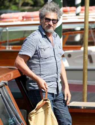 venezia 2024 VENICE, ITALY - AUGUST 31: Radu Mihăileanu is seen at Hotel Excelsior during the 81st Venice International Film Festival on August 31, 2024 in Venice, Italy. (Photo by Pascal Le Segretain/Getty Images)