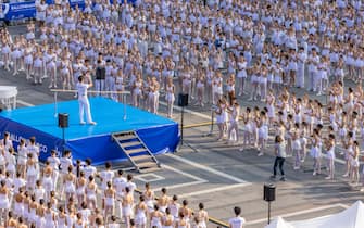 ondance milano roberto bolle piazza duomo ballo in bianco