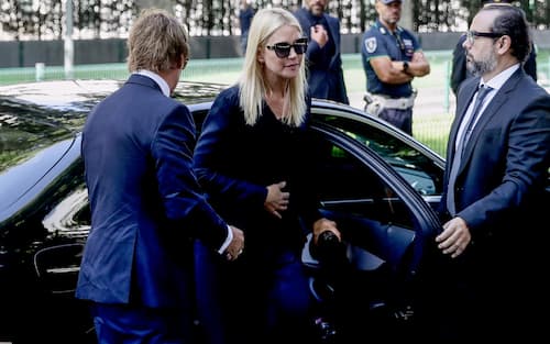 Valeria Mazza arrives at Giorgio Armani's funeral parlour in Via Bergognone, Milan, 6 September 2025. ANSA/MOURAD BALTI TOUATI