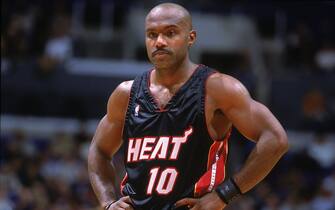 13 Dec 2000:  Tim Hardaway #10 of the Miami Heat looks on during the game against the Los Angeles Clippers at the STAPLES Center in Los Angeles, California. The Heat defeated the Clippers 94-88.  NOTE TO USER: It is expressly understood that the only rights Allsport are offering to license in this Photograph are one-time, non-exclusive editorial rights. No advertising or commercial uses of any kind may be made of Allsport photos. User acknowledges that it is aware that Allsport is an editorial sports agency and that NO RELEASES OF ANY TYPE ARE OBTAINED from the subjects contained in the photographs.Mandatory Credit: Harry How  /Allsport