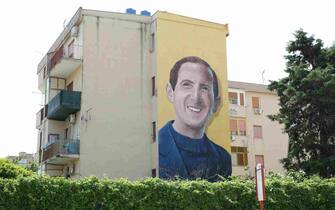 Palermo nella foto  il murales in piazzetta Anita Garibladi a pochi passi dal luogo dove venne ucciso Don Pino Puglisi