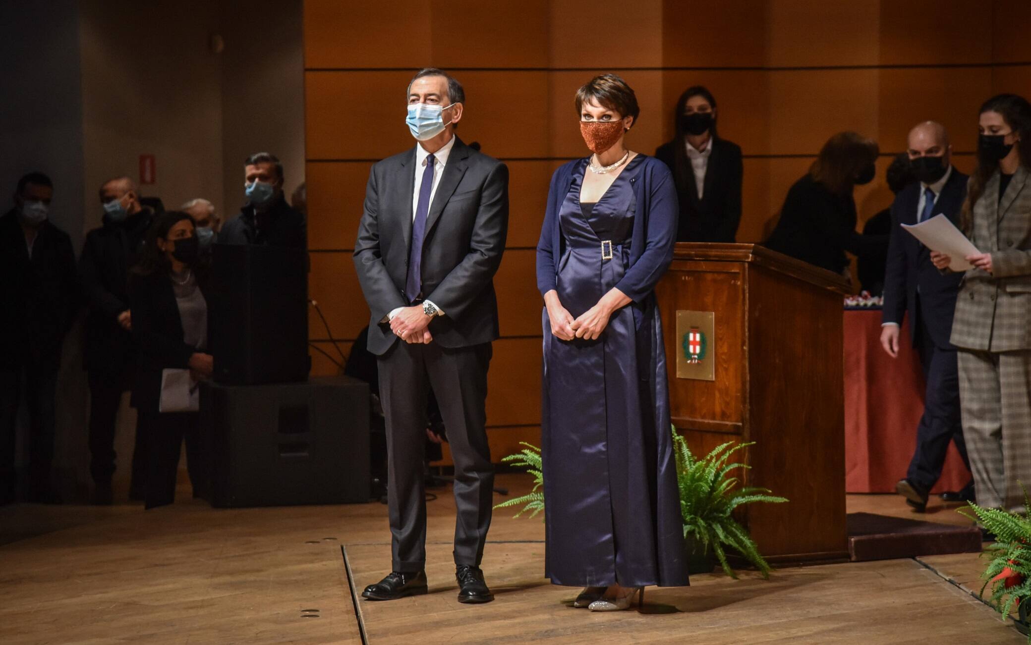 Beppe Sala e Elena Buscemi alla Cerimonia di consegna degli Ambrogini d oro Civiche Benemerenze al Teatro dal Verme, Milano, 7 Dicembre 2021ANSA/MATTEO CORNER