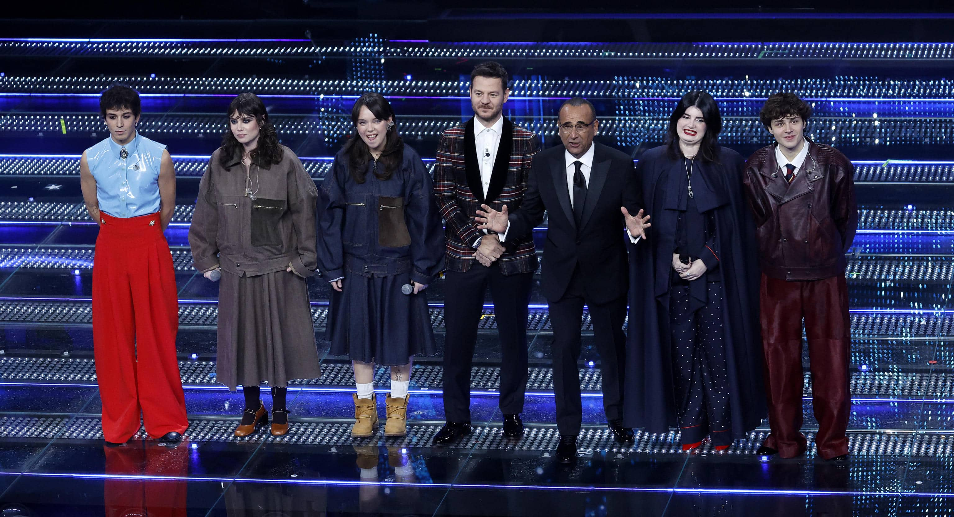 Scaletta Sanremo 2025, seconda serata: i cantanti in ordine di uscita e gli  ospiti di oggi | Sky TG24