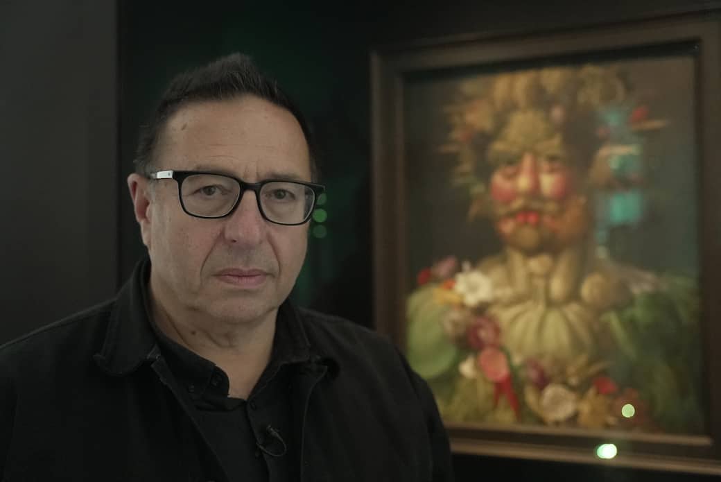 Waldemar Januszczak in front of Giuseppe Arcimboldo's Vertumnus. Ph.: Matt Conway